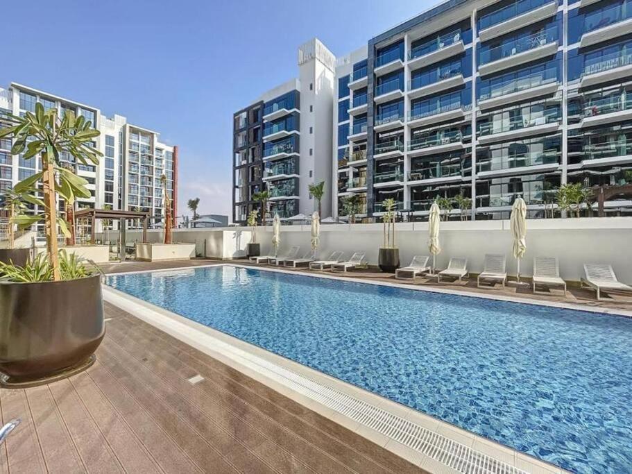 Stylish 2Br Near Downtown Apartment Dubai Exterior photo